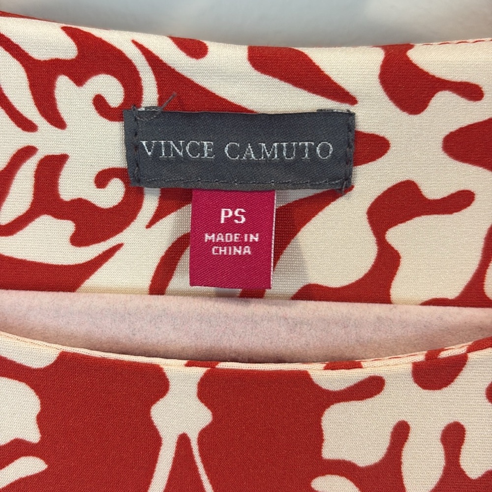 NWT Vince Camuto Easy Breezy Haute Red Ikat Stretch Knit Resortwear Mini Dress - Picture 5 of 8